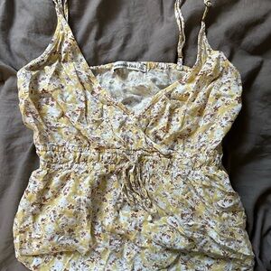 Abercrombie and Fitch Babydoll Floral XS top V neckline